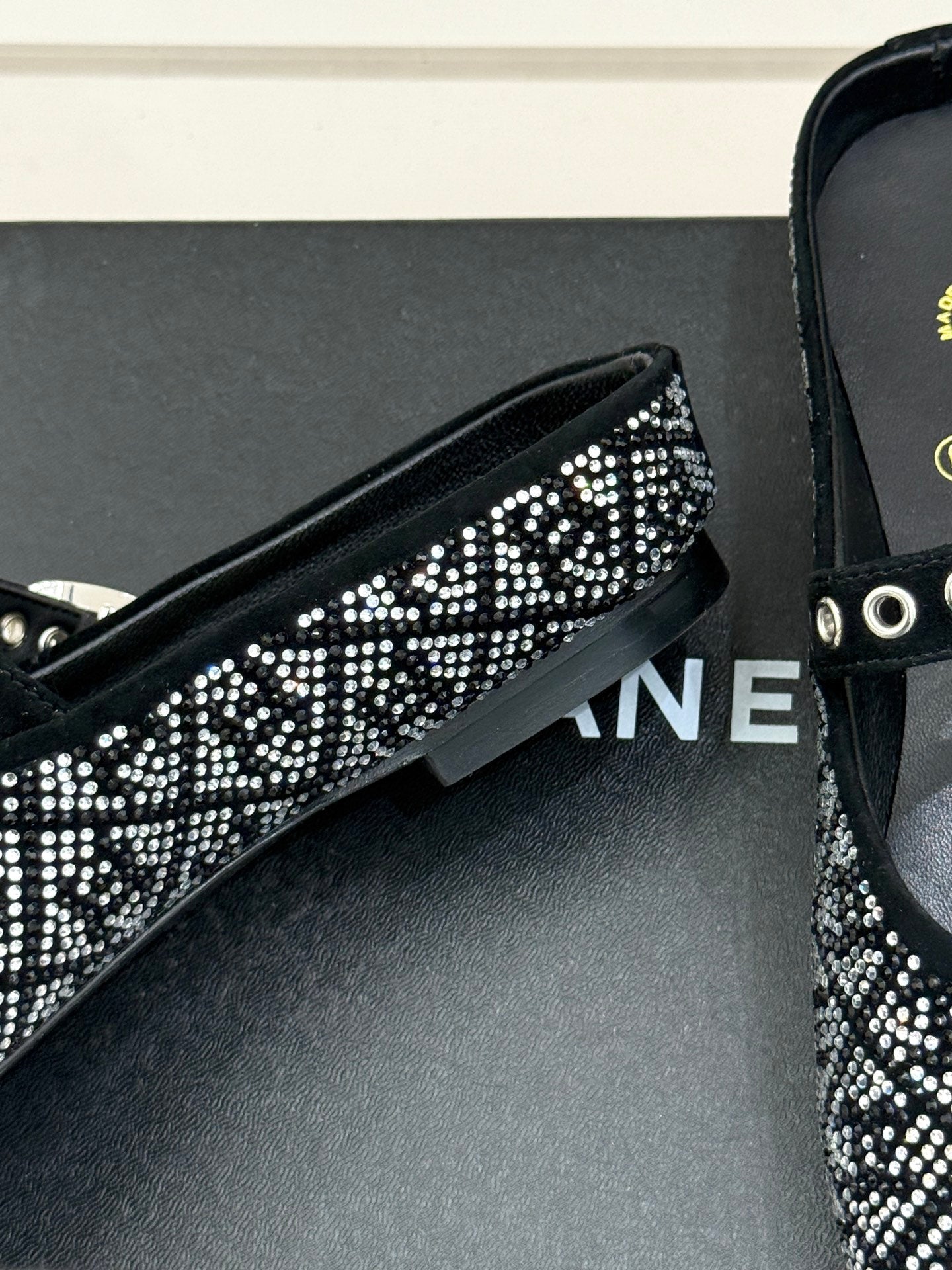 CHANEL FLAT MULES 25SS IN BLACK EMBELLISHED WITH RHINESTONES