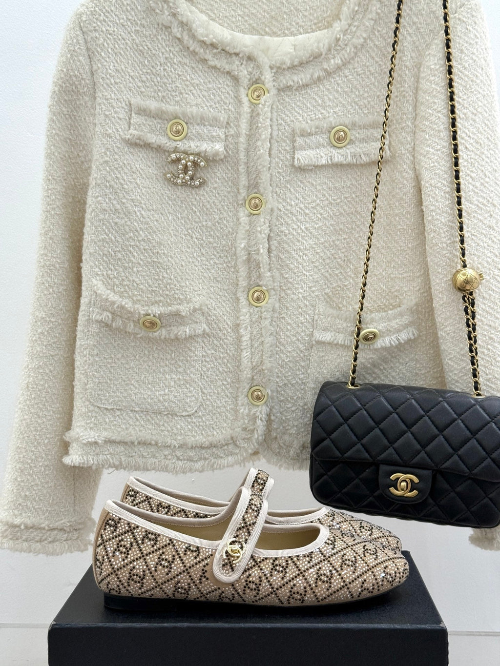 CHANEL FLAT MARY JANE 25SS IN BEIGE EMBELLISHED WITH RHINESTONES