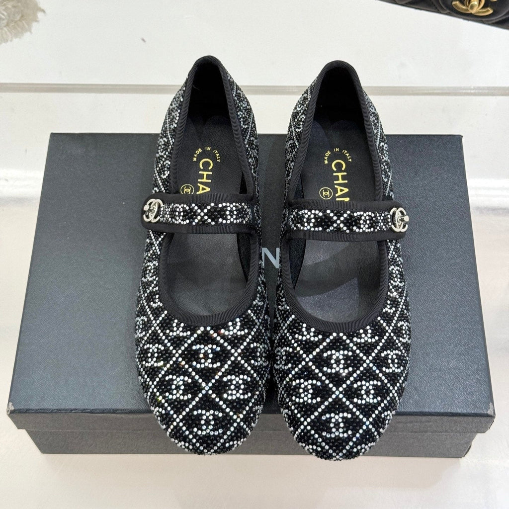 CHANEL FLAT MARY JANE 25SS IN BLACK EMBELLISHED WITH RHINESTONES