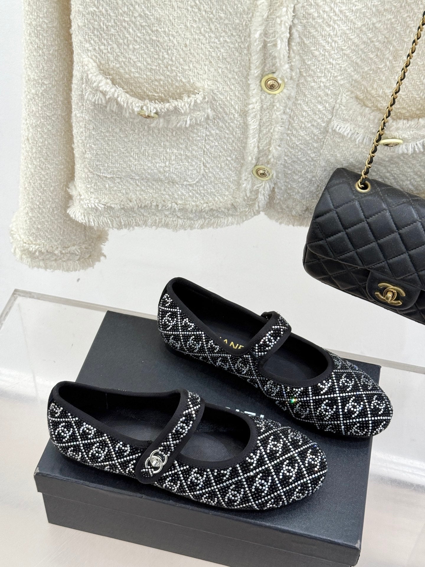 CHANEL FLAT MARY JANE 25SS IN BLACK EMBELLISHED WITH RHINESTONES