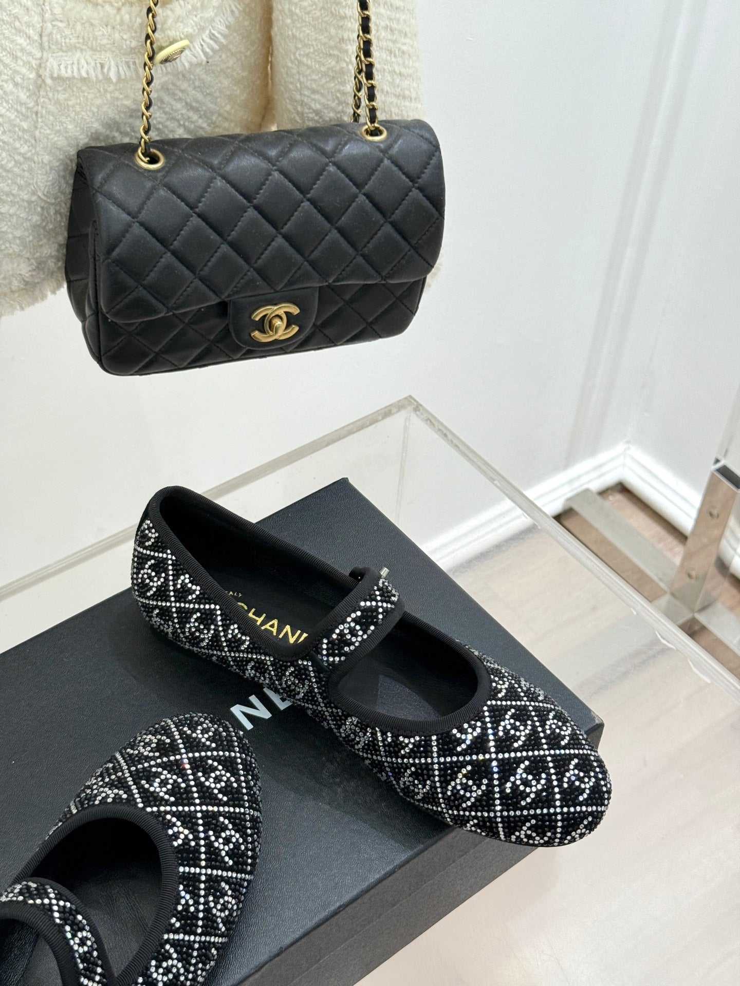CHANEL FLAT MARY JANE 25SS IN BLACK EMBELLISHED WITH RHINESTONES