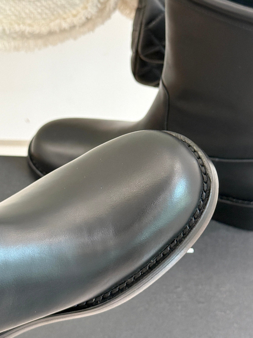 CHANEL SHORT BOOTS IN BLACK CALFSKIN