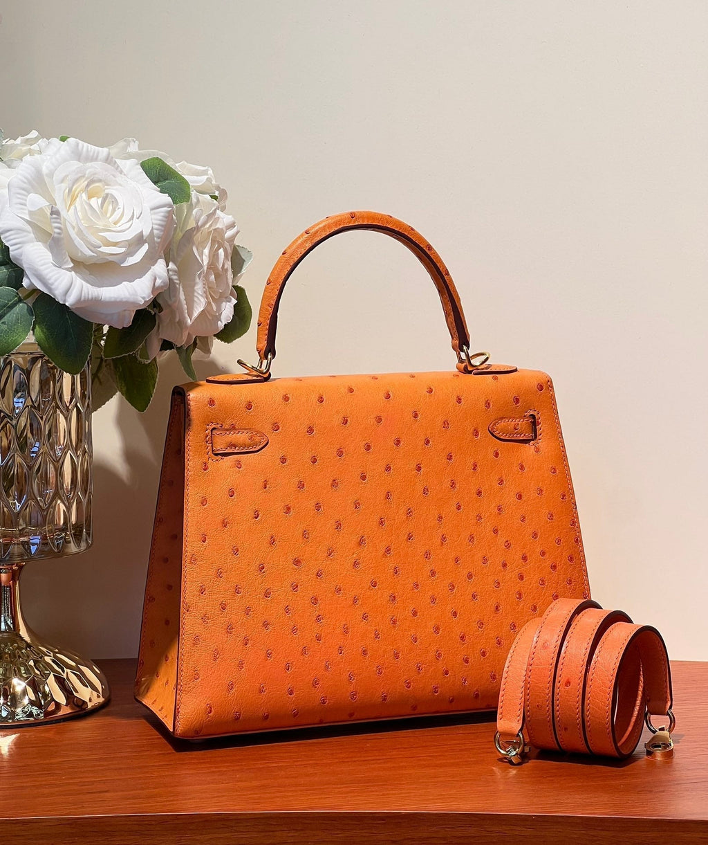 HERMES KELLY SELLIER 25 BAG IN FIRE ORANGE OSTRICH LEATHER WITH GOLD HARDWARE