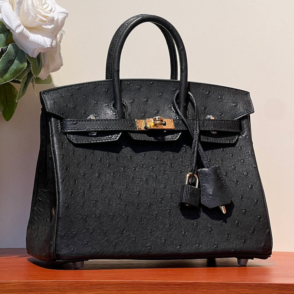 HERMES KELLY SELLIER 25 BAG IN BLACK OSTRICH LEATHER WITH GOLD HARDWARE