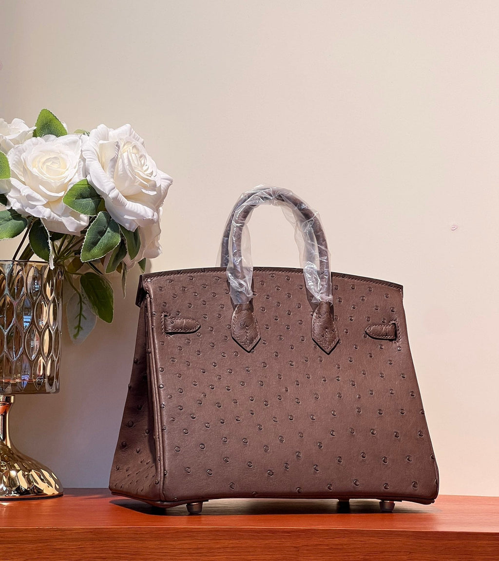 HERMES KELLY SELLIER 25 BAG IN PEACAN BROWN OSTRICH LEATHER WITH GOLD RHINSTONES