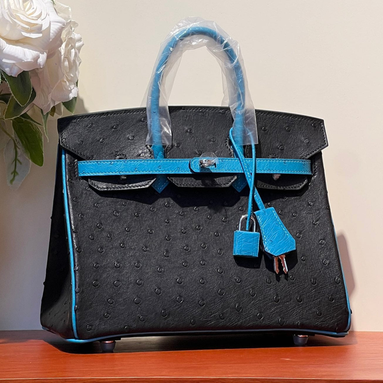 HERMES KELLY  SELLIER 25 BAG IN BLACK MIX OCEAN BLUE OSTRICH LEATHER