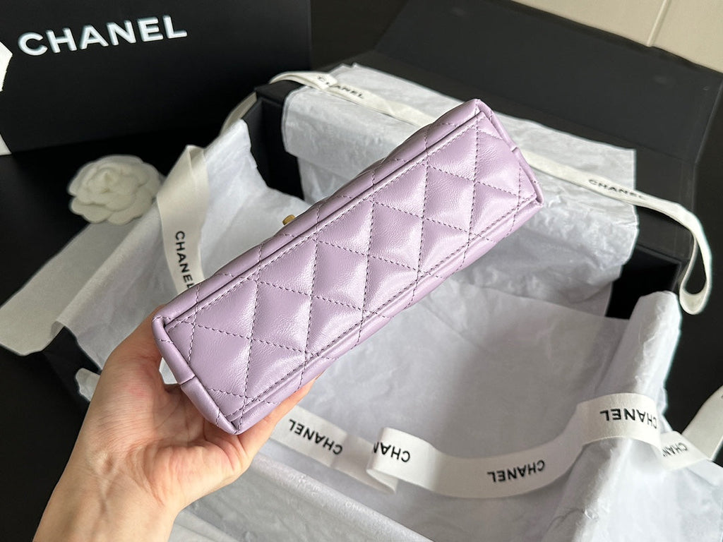CHANEL VINTAGE KELLY 25S 19 CM IN PURPLE LAMBSKIN WITH GOLD HARDWARE
