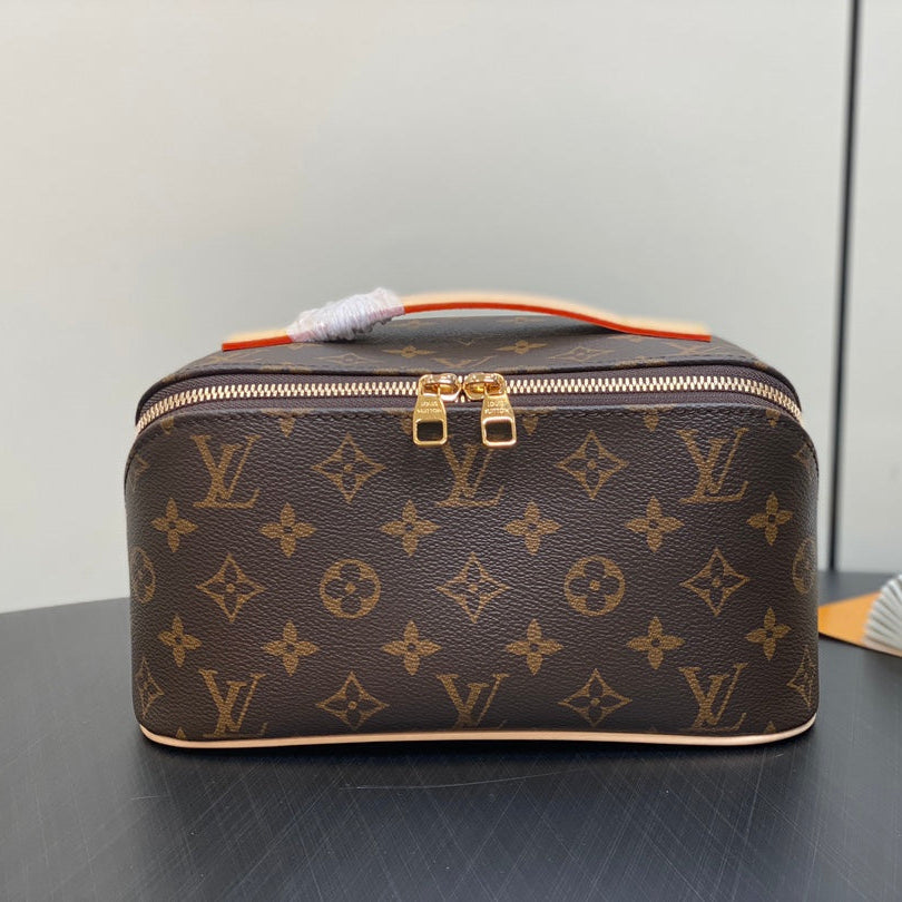 LOUIS VUITTON TOILETRY BAG 24 IN BROWN MONOGRAM CANVAS
