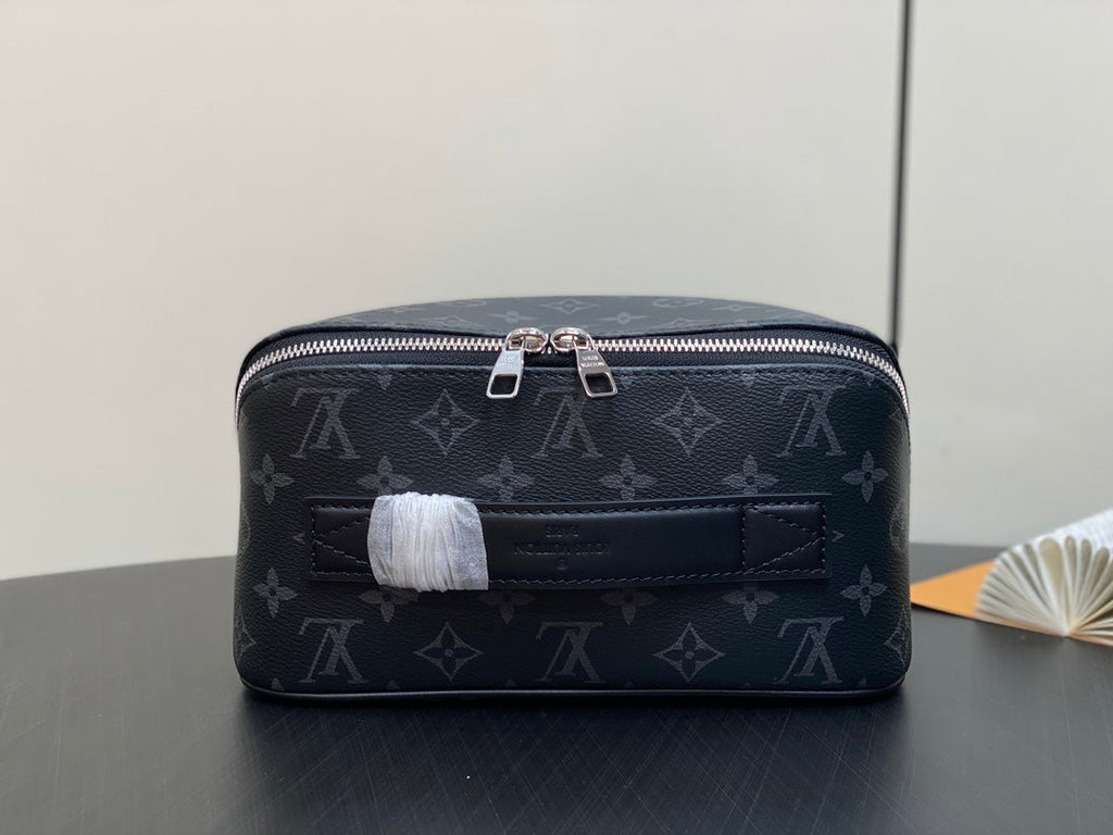 LOUIS VUITTON TOILETRY BAG 24 IN BLACK MONOGRAM ECLIPSE CANVAS