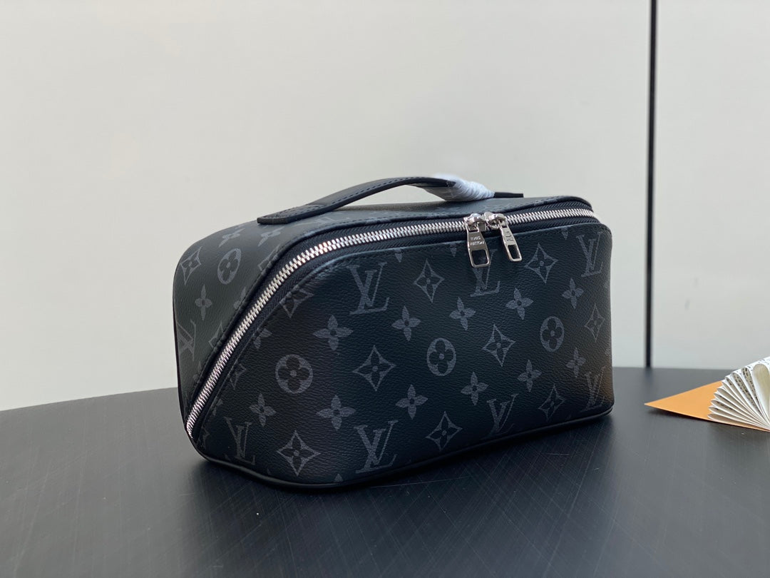 LOUIS VUITTON TOILETRY BAG 24 IN BLACK MONOGRAM ECLIPSE CANVAS