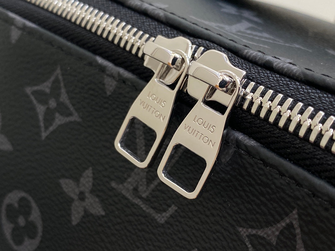 LOUIS VUITTON TOILETRY BAG 24 IN BLACK MONOGRAM ECLIPSE CANVAS