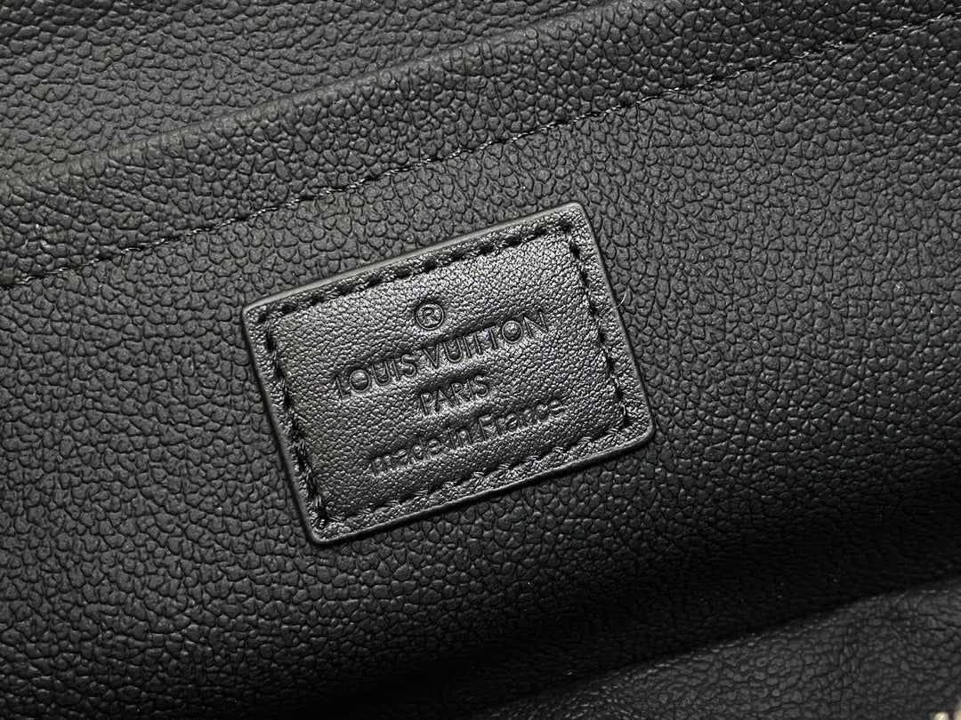 LOUIS VUITTON TOILETRY BAG 24 IN BLACK MONOGRAM EMBOSSED CALFSKIN