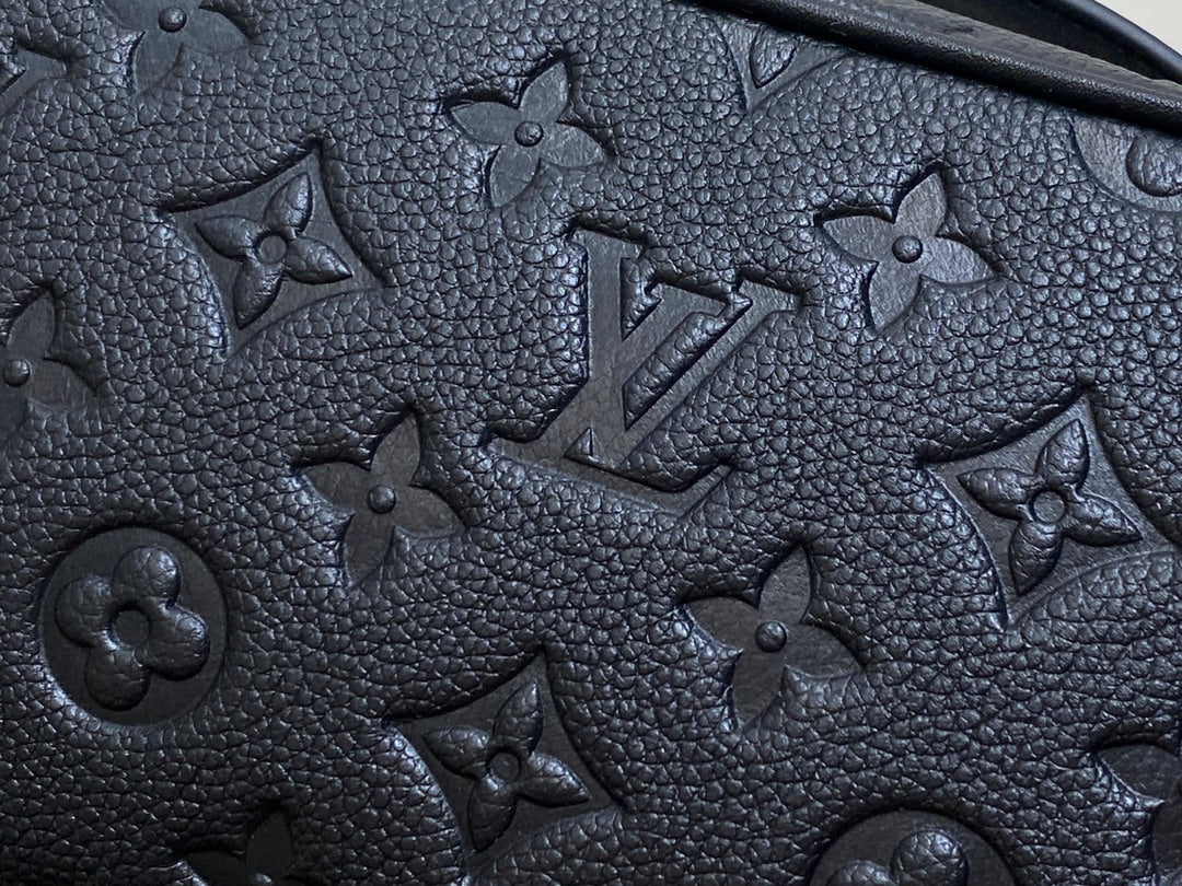 LOUIS VUITTON TOILETRY BAG 24 IN BLACK MONOGRAM EMBOSSED CALFSKIN