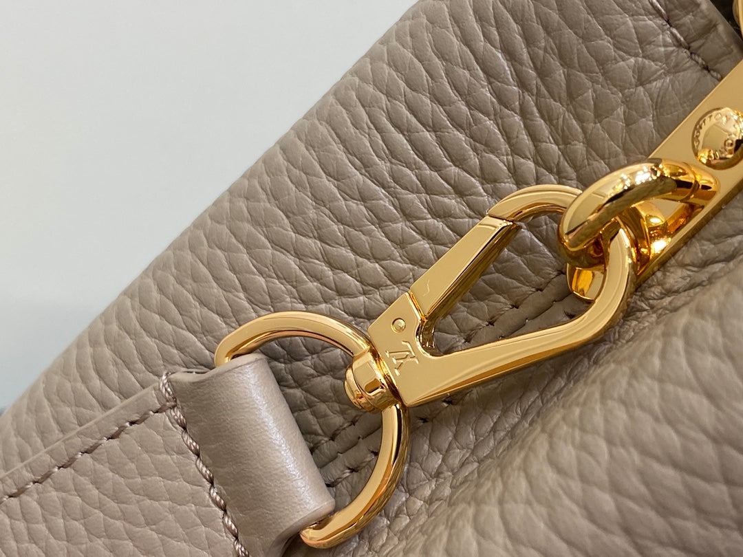 LOUIS VUITTON CAPUCINES MINI 21 IN KHAKI BROWN TAURILLON