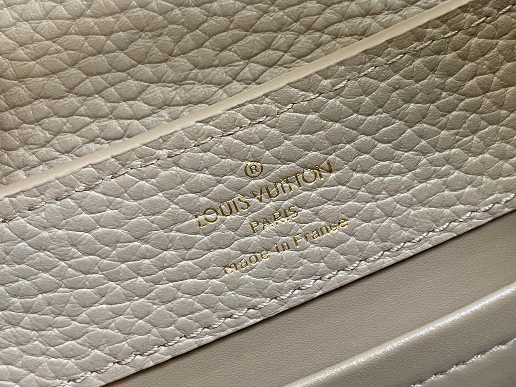 LOUIS VUITTON CAPUCINES MINI 21 IN KHAKI BROWN TAURILLON