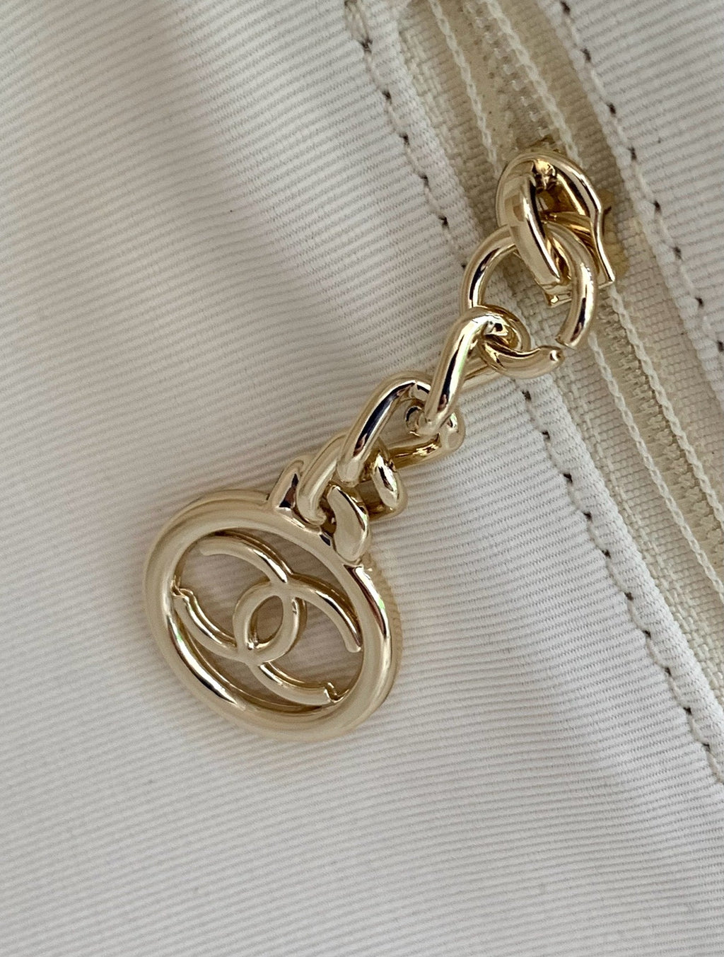 CHANEL SHOPPING BAG 34 IN WHITE BLUE AND YELLOW CANVAS