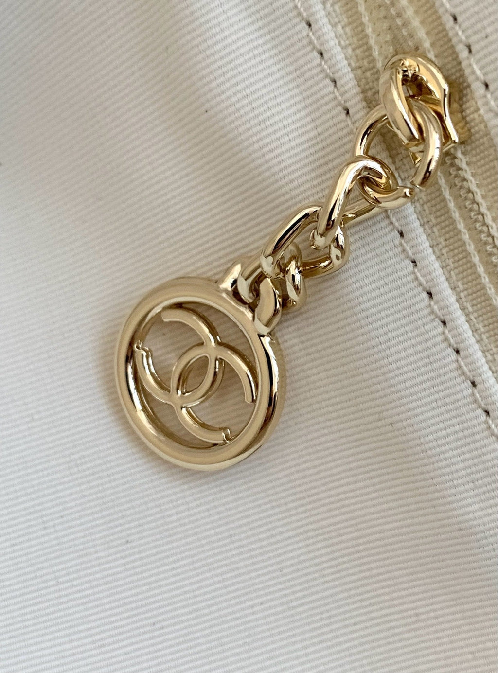 CHANEL SHOPPING BAG 38 IN WHITE BLUE AND YELLOW CANVAS