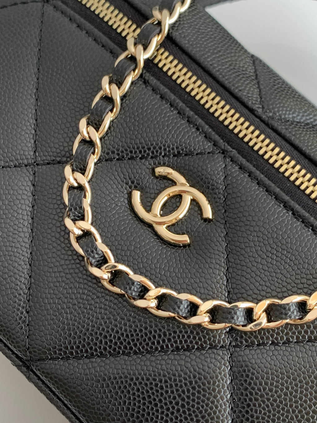CHANEL 25S VANITY BAG 19.5 CM IN BLACK LAMBSKIN