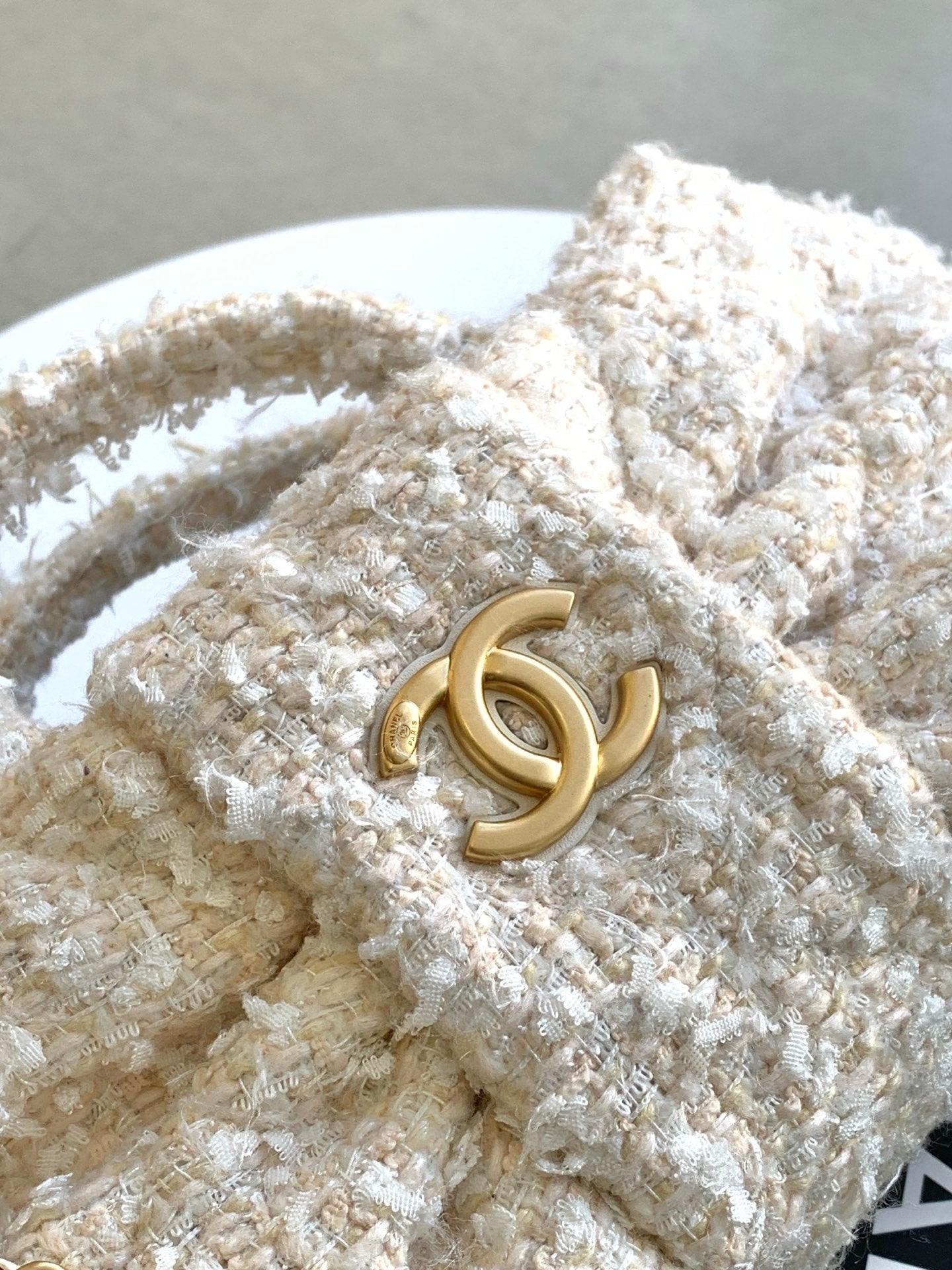 CHANEL 25S BOW BAG 26 IN CREAM WHITE TWEED WITH GOLD HARDWARE