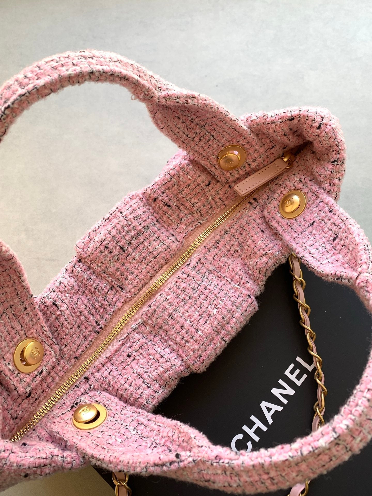 CHANEL 25S BOW BAG 38 IN PINK TWEED WITH GOLD HARDWARE