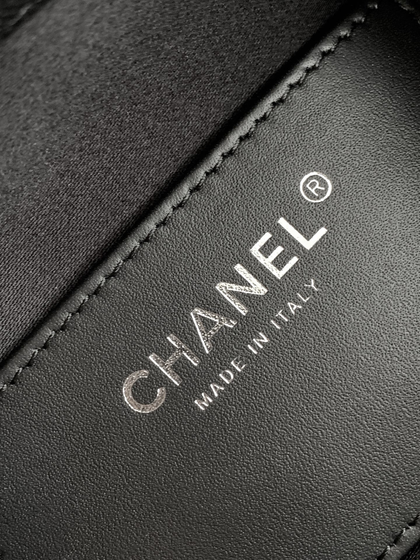 CHANEL 25S HOBO BAG 22 IN BLACK CAVIAR LEATHER STYLE 1