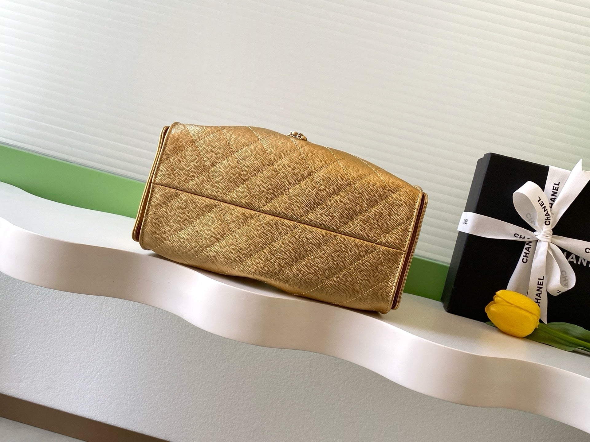 CHANEL 25S HOBO BAG 30 IN METALLIC GOLD CAVIAR LEATHER