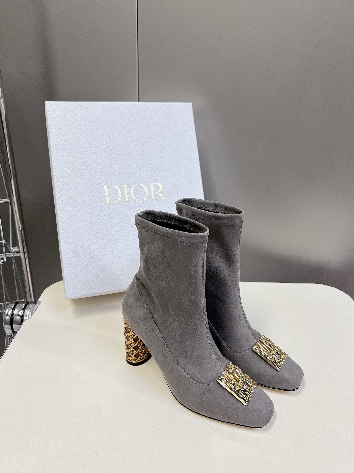 DIOR ICON HEELED ANKLE BOOT DOVE GRAY SUEDE 8 CM WITH GOLD LOGO