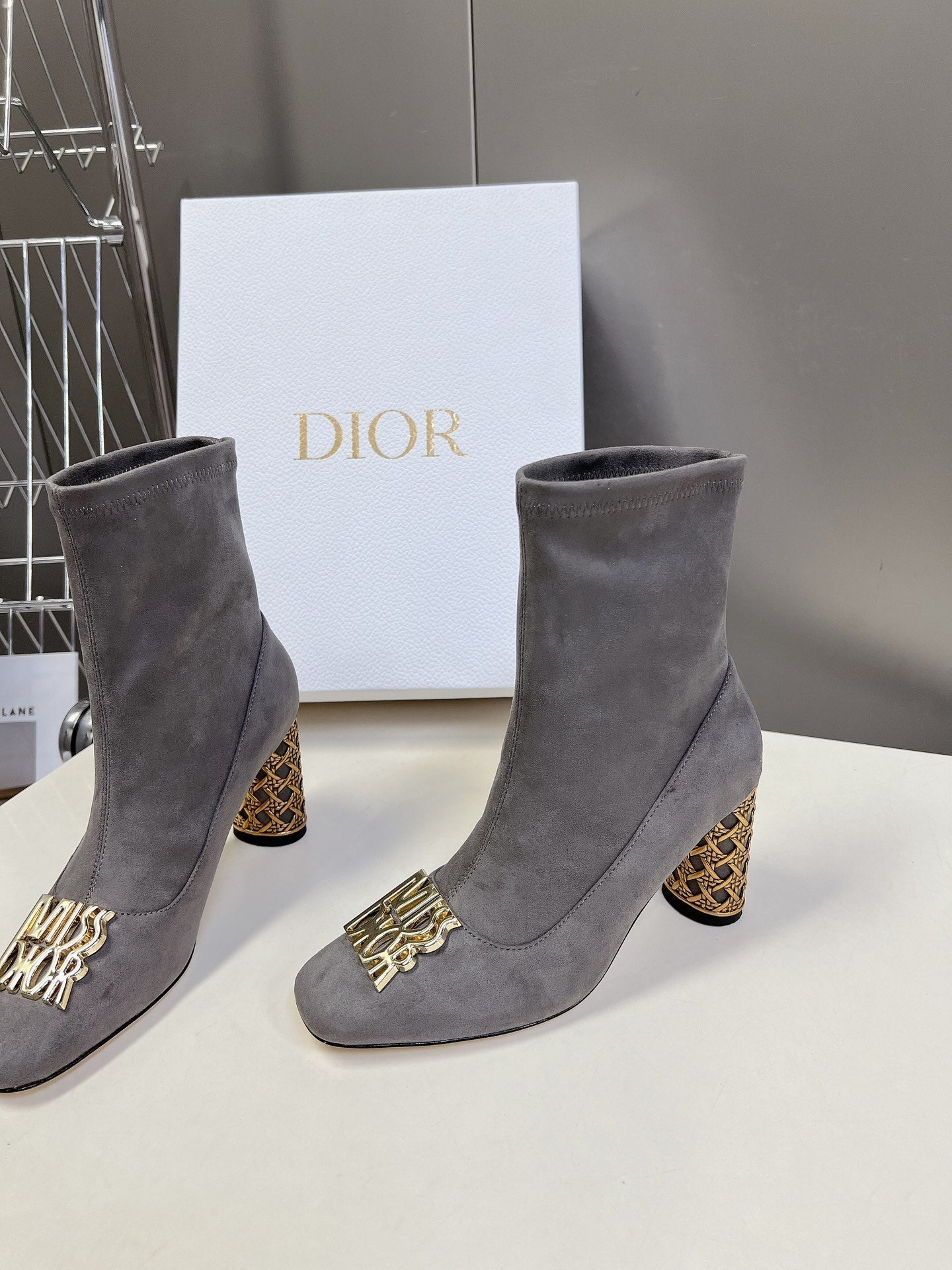 DIOR ICON HEELED ANKLE BOOT DOVE GRAY SUEDE 8 CM WITH GOLD LOGO