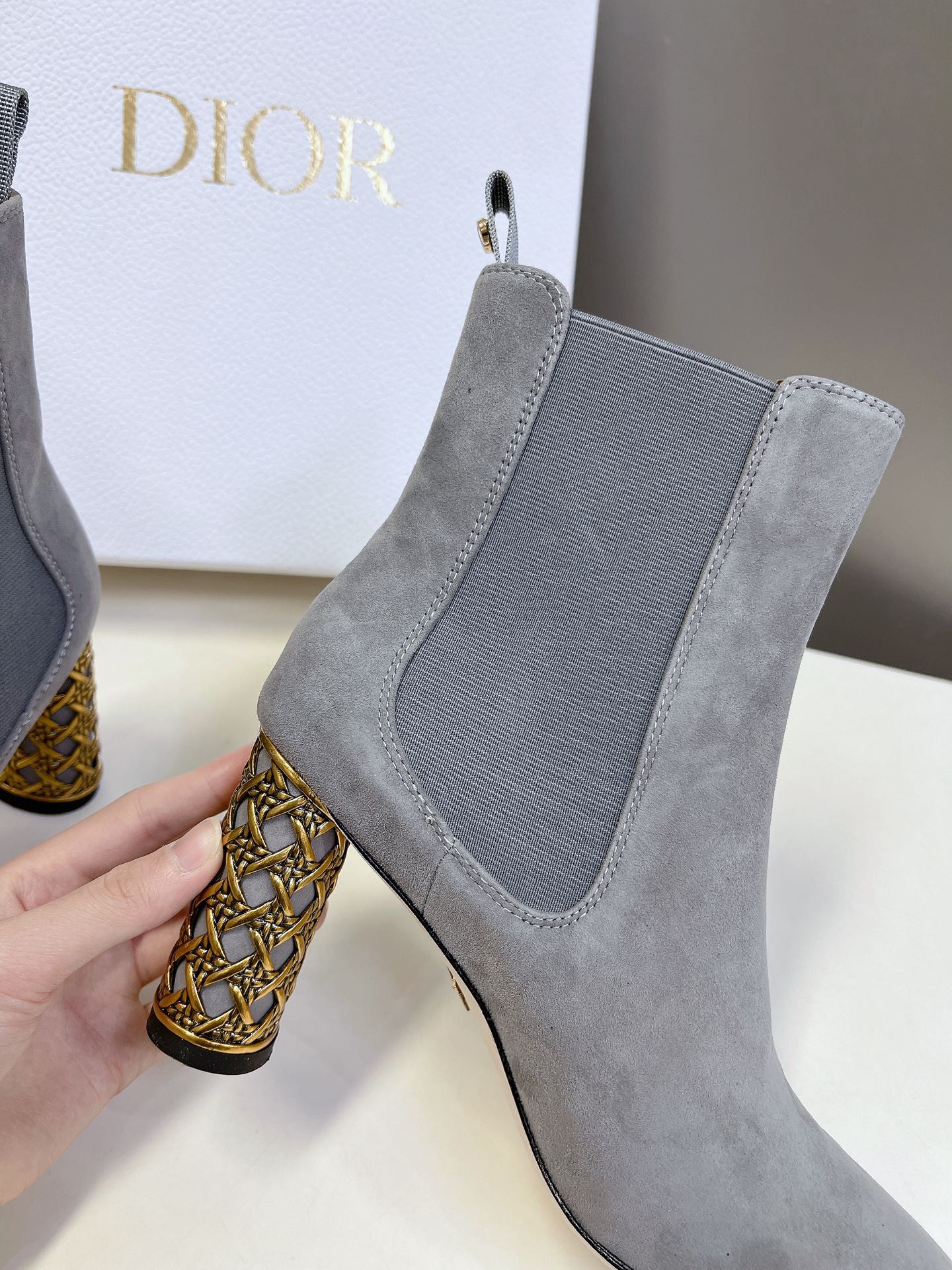 DIOR ICON HEELED ANKLE BOOT COOL GRAY SUEDE 8 CM