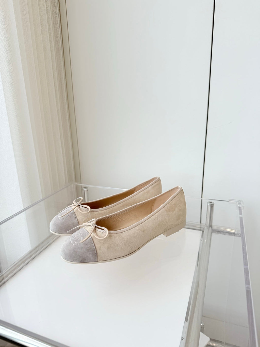 CHANEL BALLET FLAT IN DOVE GRAY MIX PALE YELLOW SUEDE