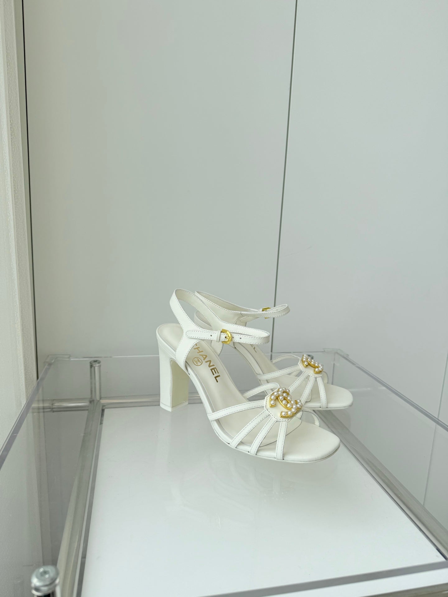 CHANEL HIGH HEEL SANDALS 85 MM IN WHITE LAMBSKIN