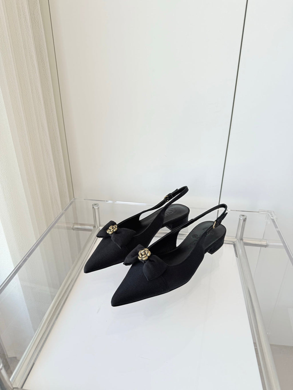 CHANEL SLINGBACKS 18 MM IN BLACK CALFSKIN MIX CANVAS