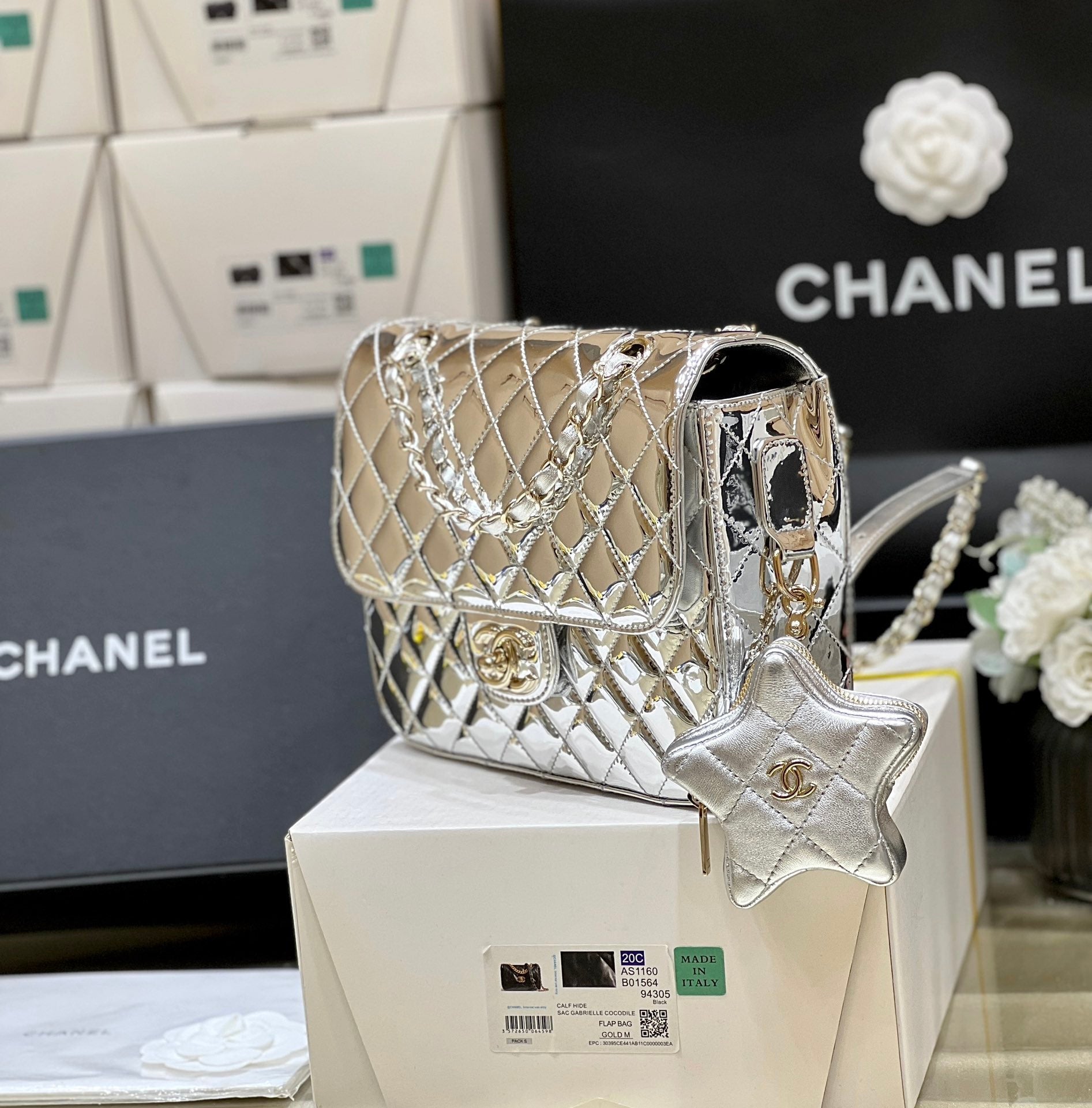 CHANEL 25S  STAR SILVER 23 IN METALLIC SILVER CALFSKIN