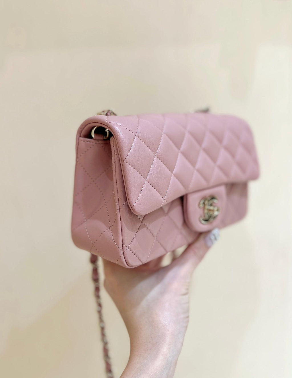 CHANEL 25S FLAP BAG 20 CM IN LIGHT PINK LAMBSKIN WITH GOLD HARDWARE