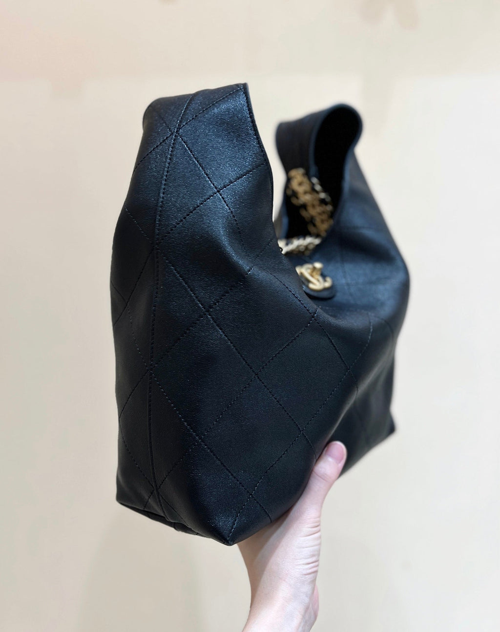 CHANEL QUILTED SMALL HOBO BAG 27 IN BLACK LAMBSKIN GOLD HARDWARE