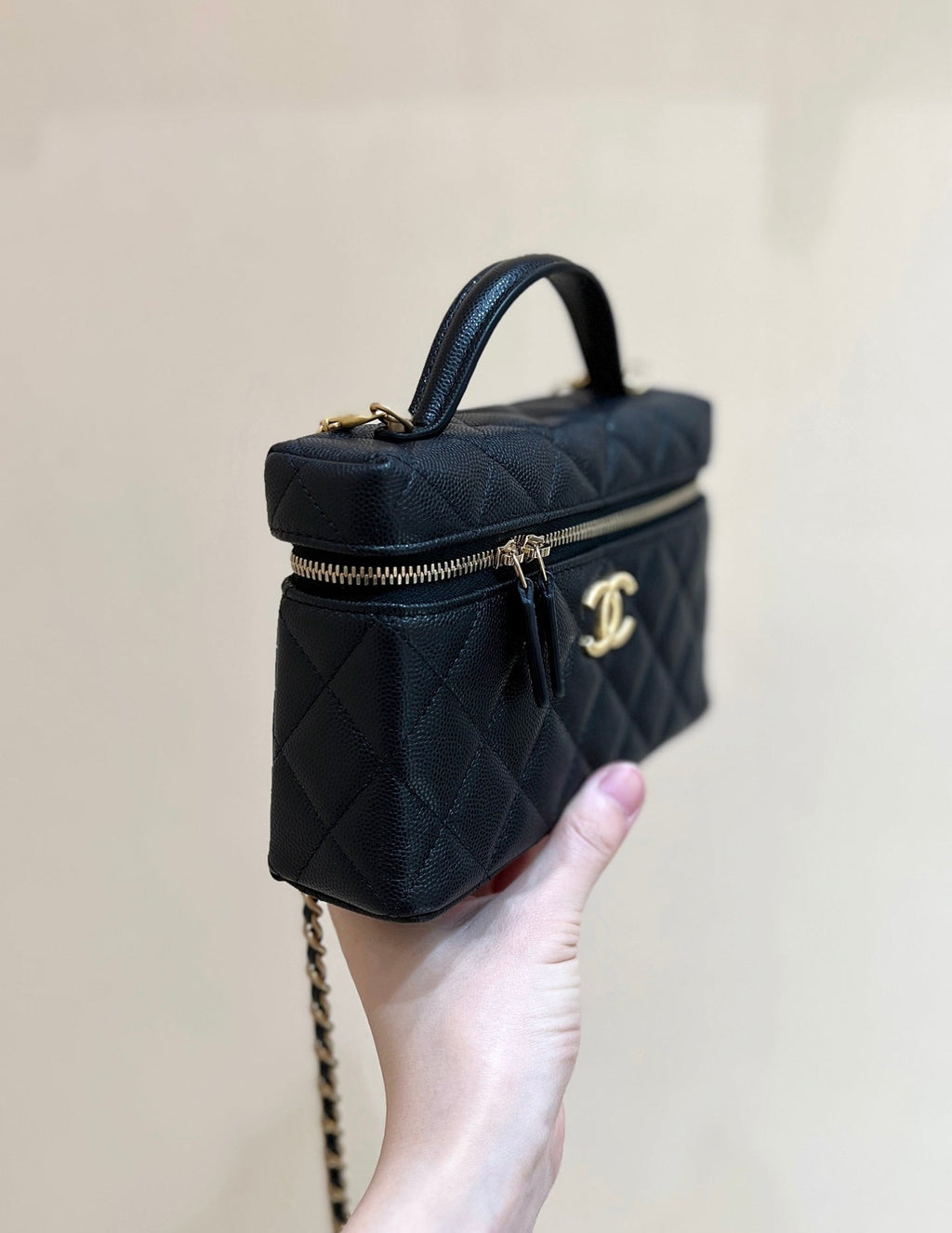 CHANEL 25S VANITY CASE 19 IN BLACK CALFSKIN GOLD HARDWARE