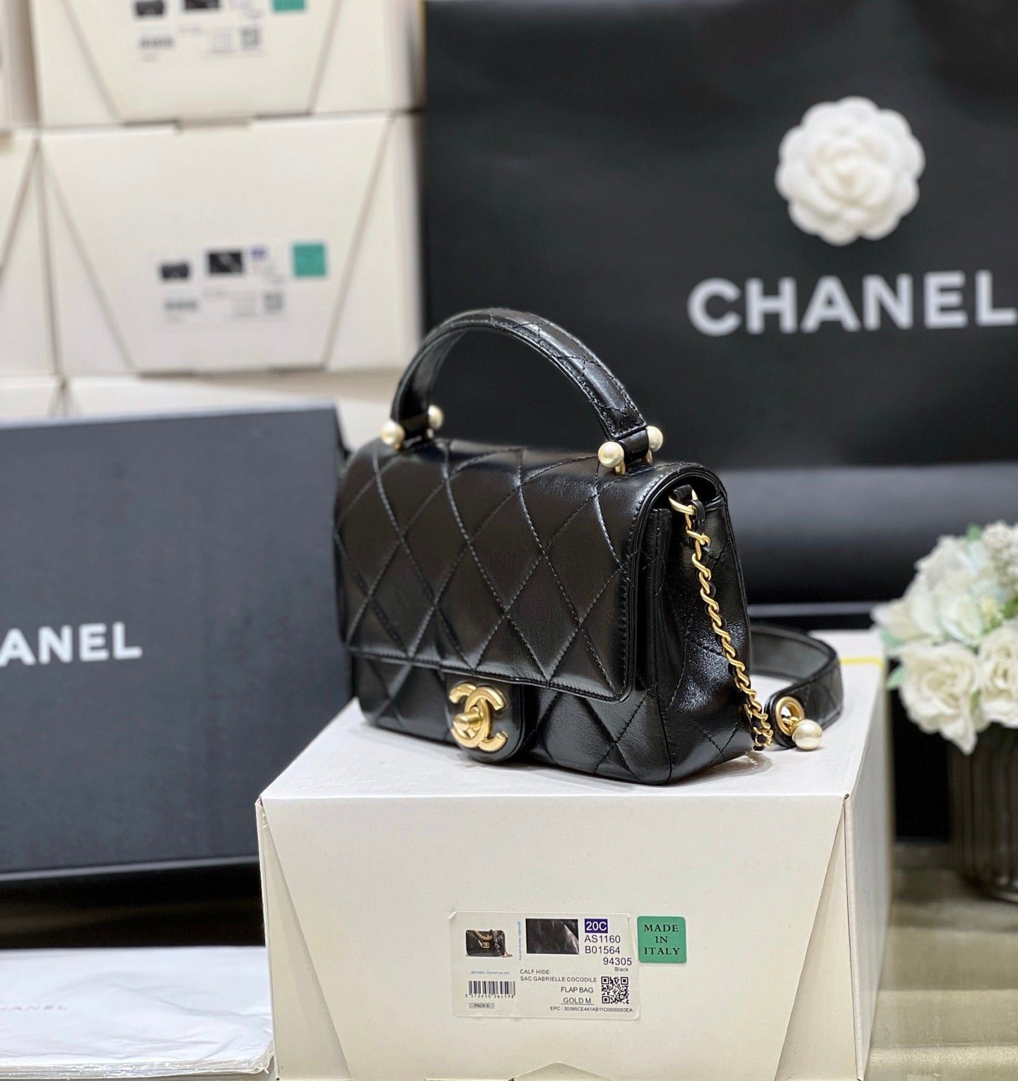 CHANEL PEARL LIMITED EDITION FLAP BAG WITH HANDLE 20 IN BLACK LAMBSKIN