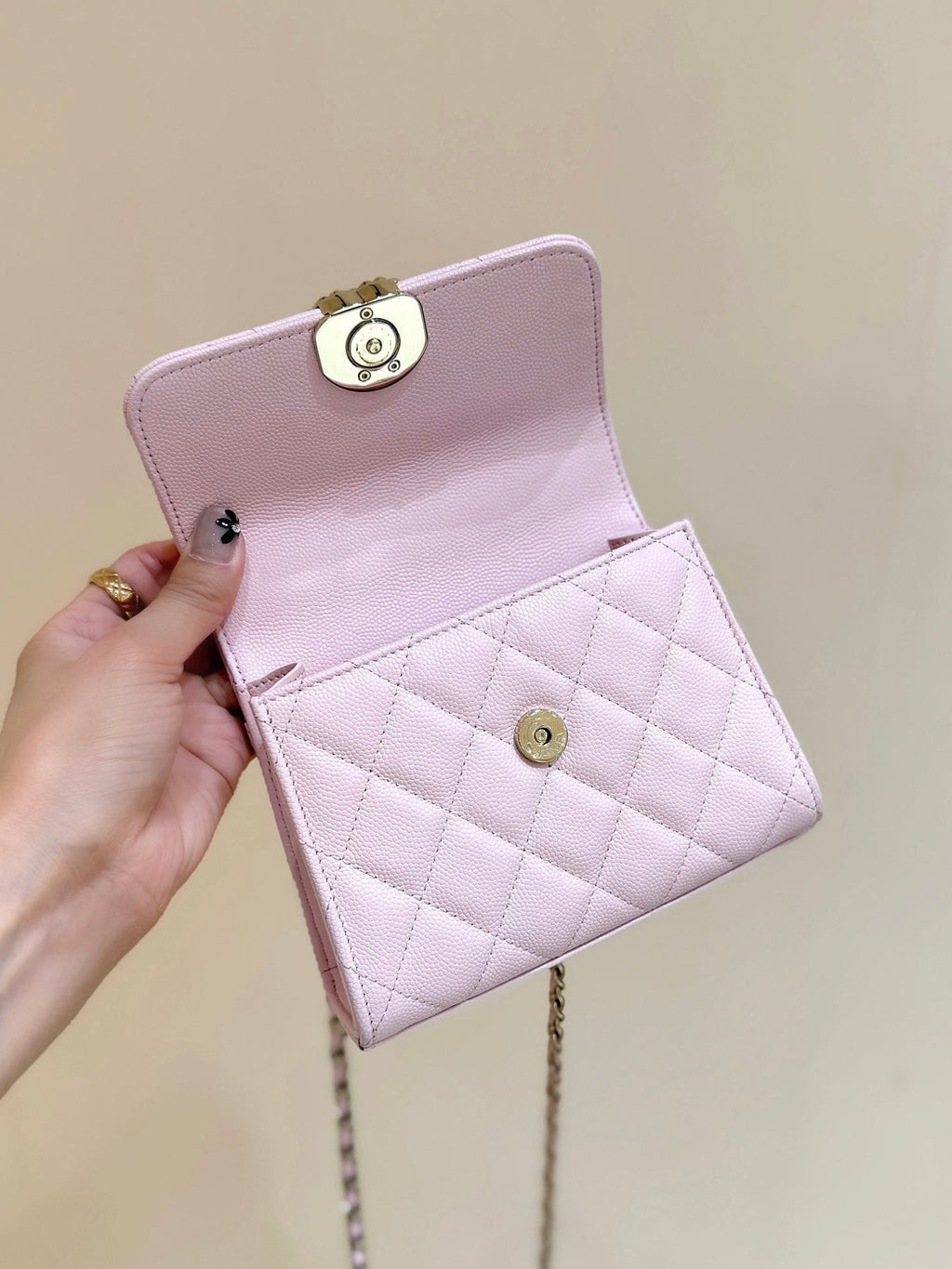 CHANEL QUILTED FLAP BAG WITH HANDLE 18 IN BABY PINK LAMBSKIN GOLD HARDWARE