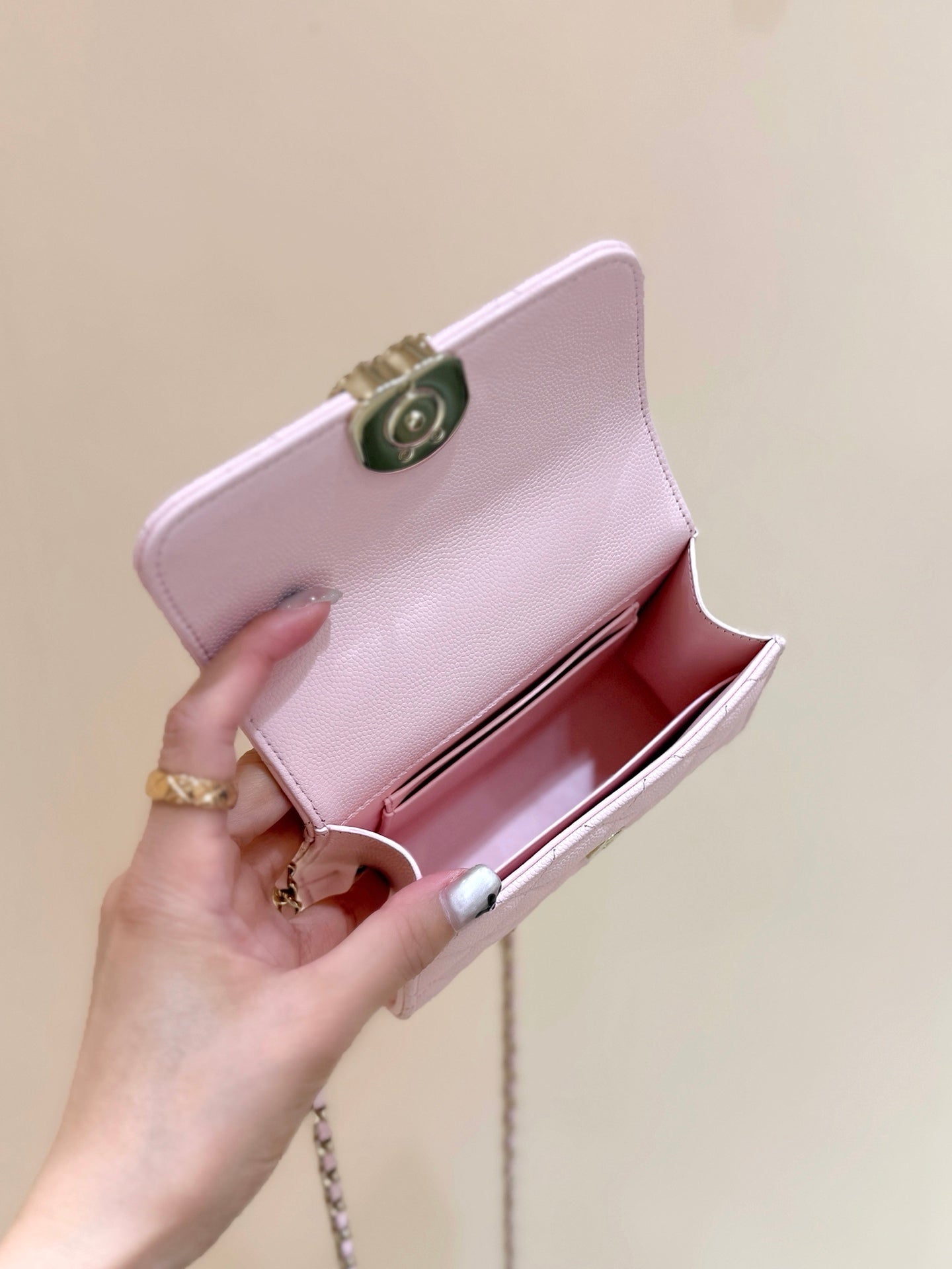CHANEL QUILTED FLAP BAG WITH HANDLE 18 IN BABY PINK LAMBSKIN GOLD HARDWARE