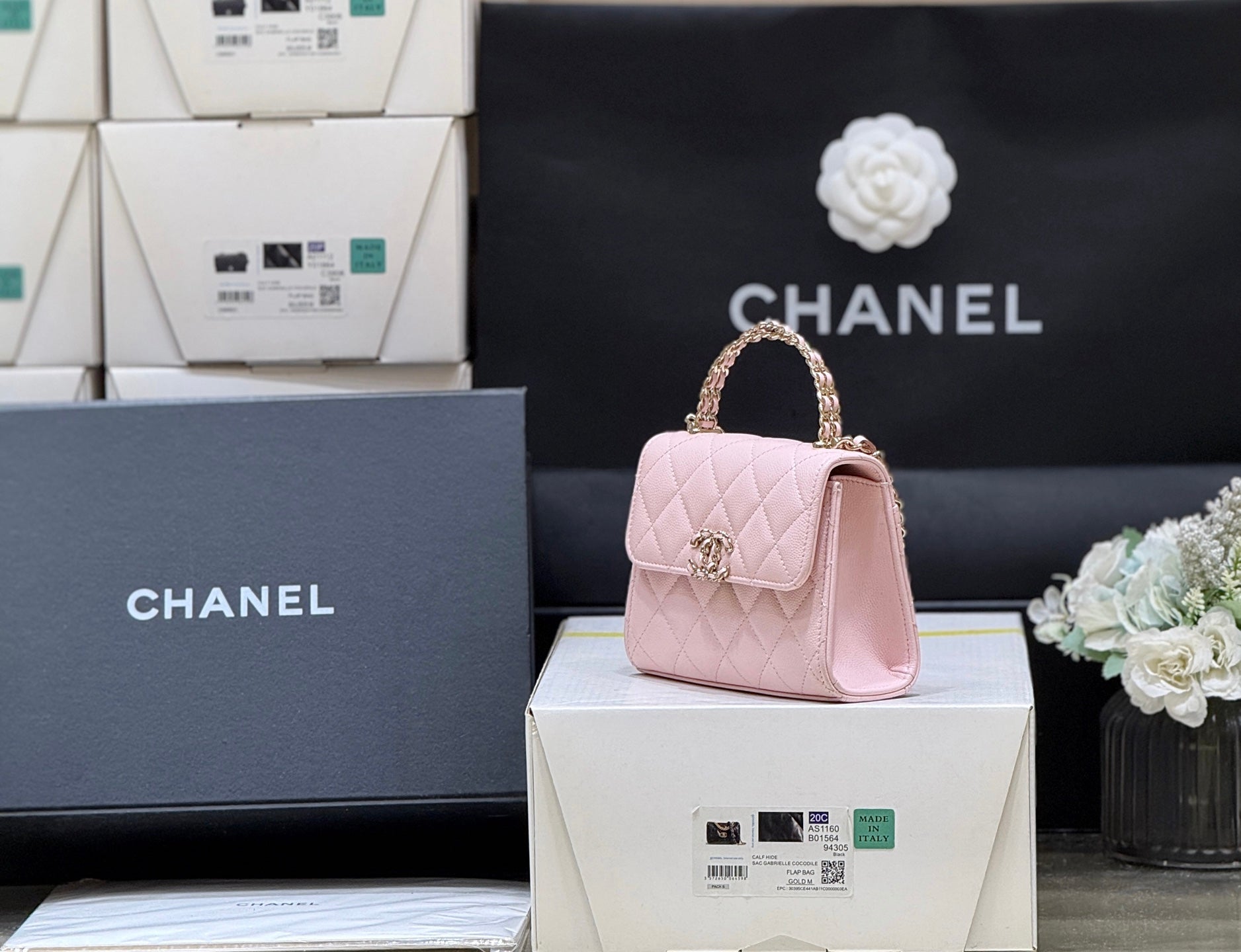 CHANEL QUILTED FLAP BAG WITH HANDLE 18 IN BABY PINK LAMBSKIN GOLD HARDWARE