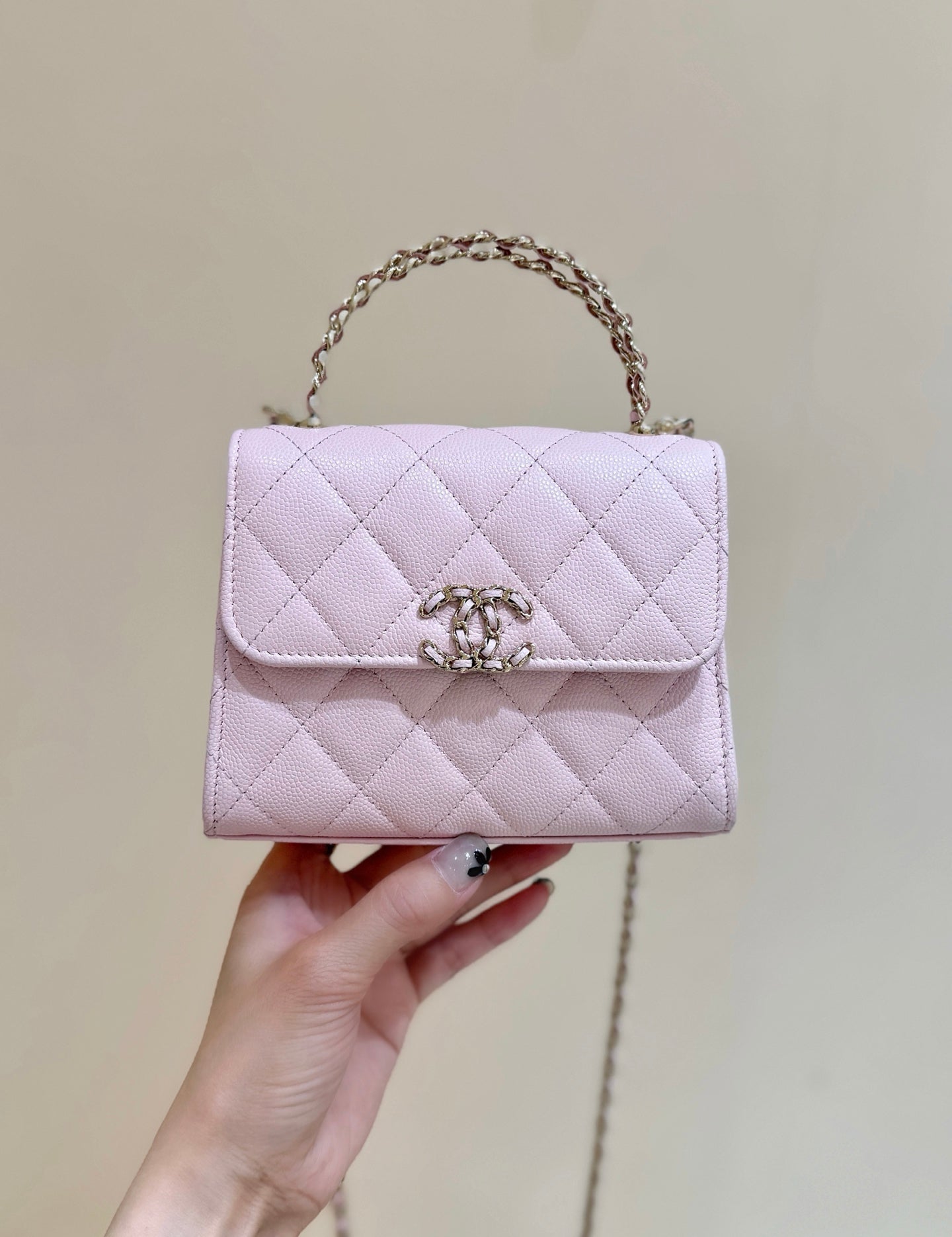 CHANEL QUILTED FLAP BAG WITH HANDLE 18 IN BABY PINK LAMBSKIN GOLD HARDWARE