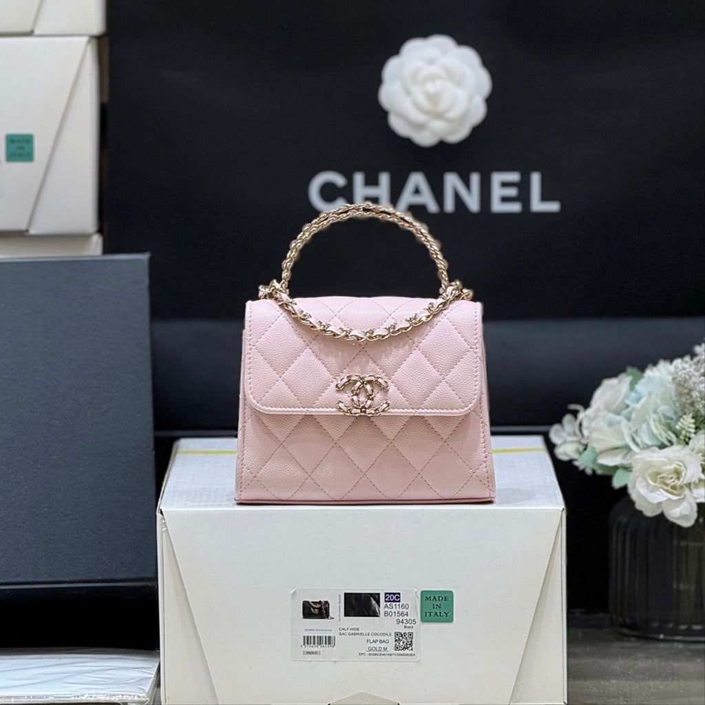 CHANEL QUILTED FLAP BAG WITH HANDLE 18 IN BABY PINK LAMBSKIN GOLD HARDWARE