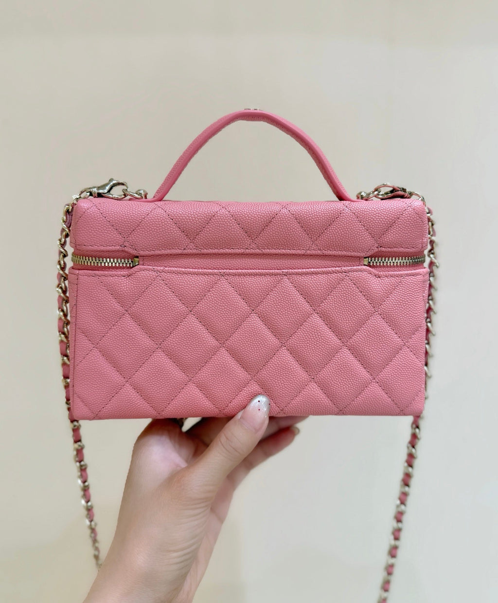 CHANEL VANITY CASE 19 IN CONTESSA PINK CALFSKIN GOLD-TONE METALLIC
