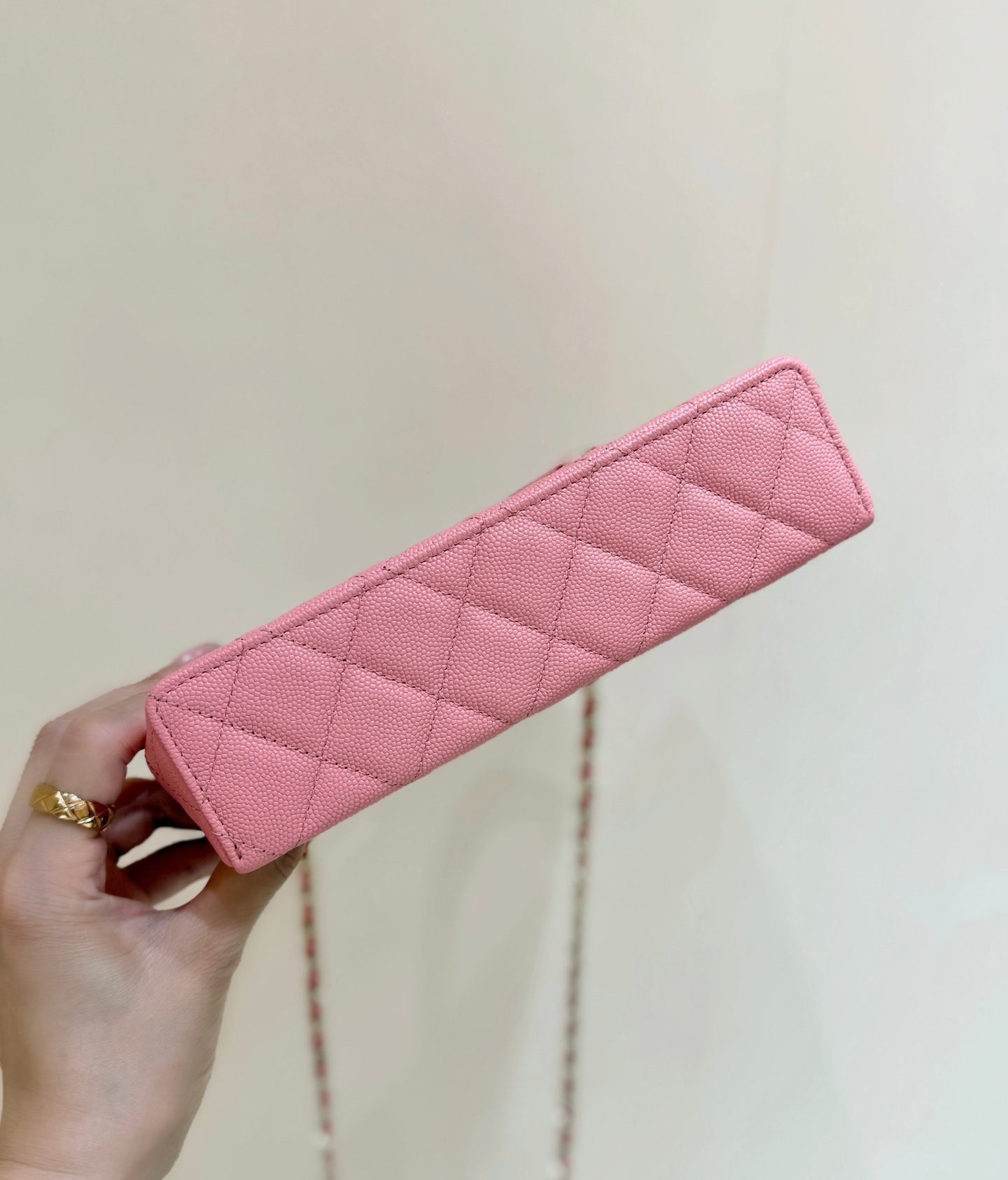 CHANEL VANITY CASE 19 IN CONTESSA PINK CALFSKIN GOLD-TONE METALLIC