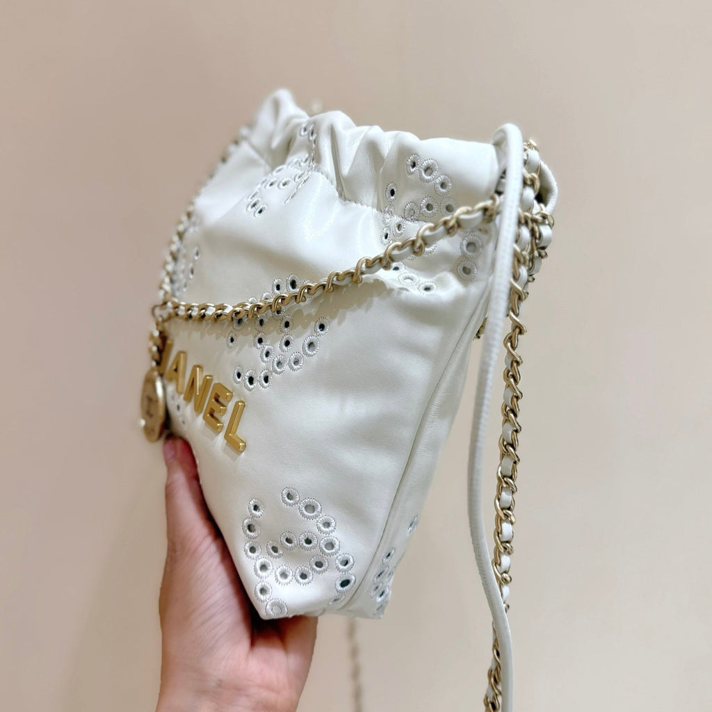 CHANEL 25S  MINI BAG 20 IN  IVORY LAMBSKIN