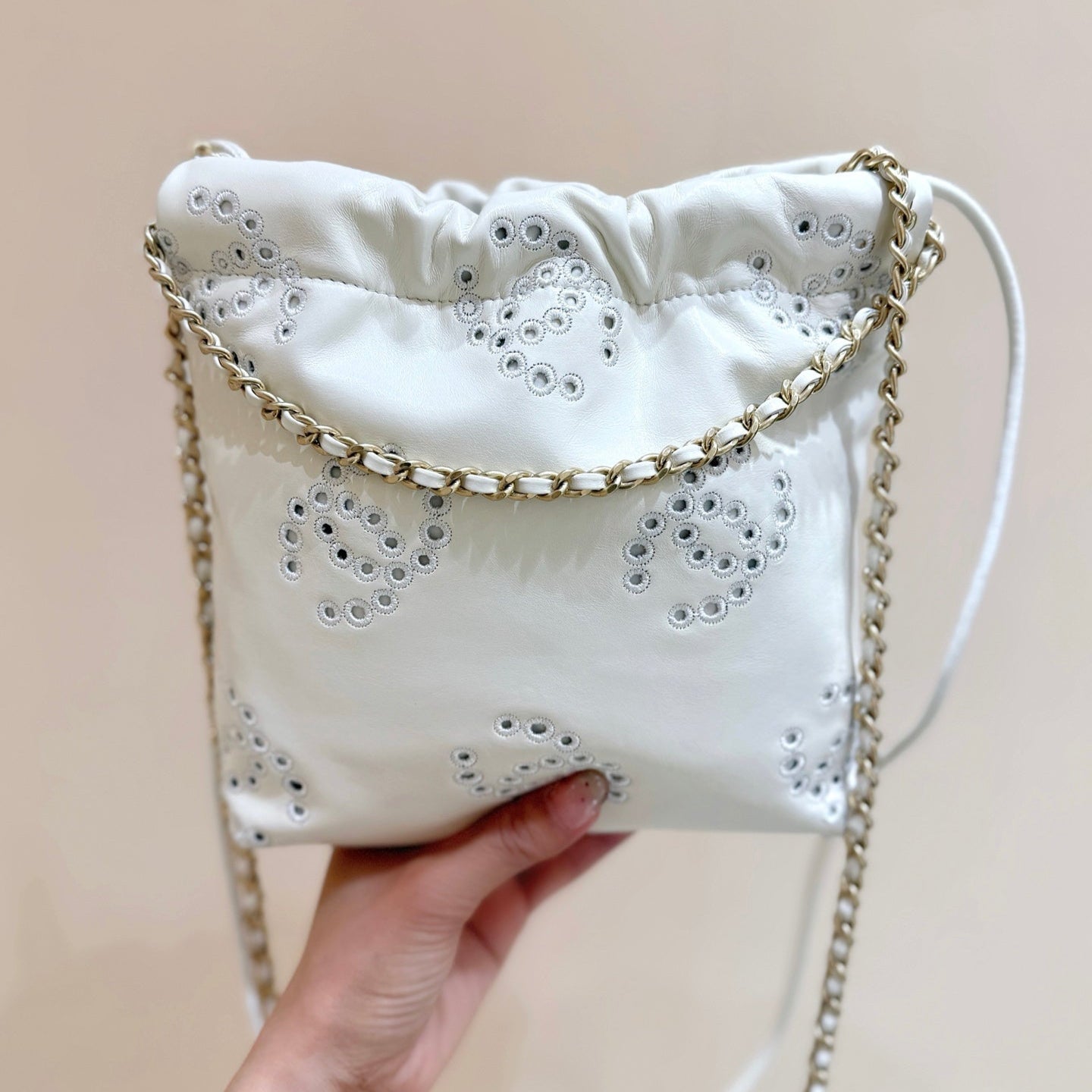 CHANEL 25S  MINI BAG 20 IN  IVORY LAMBSKIN