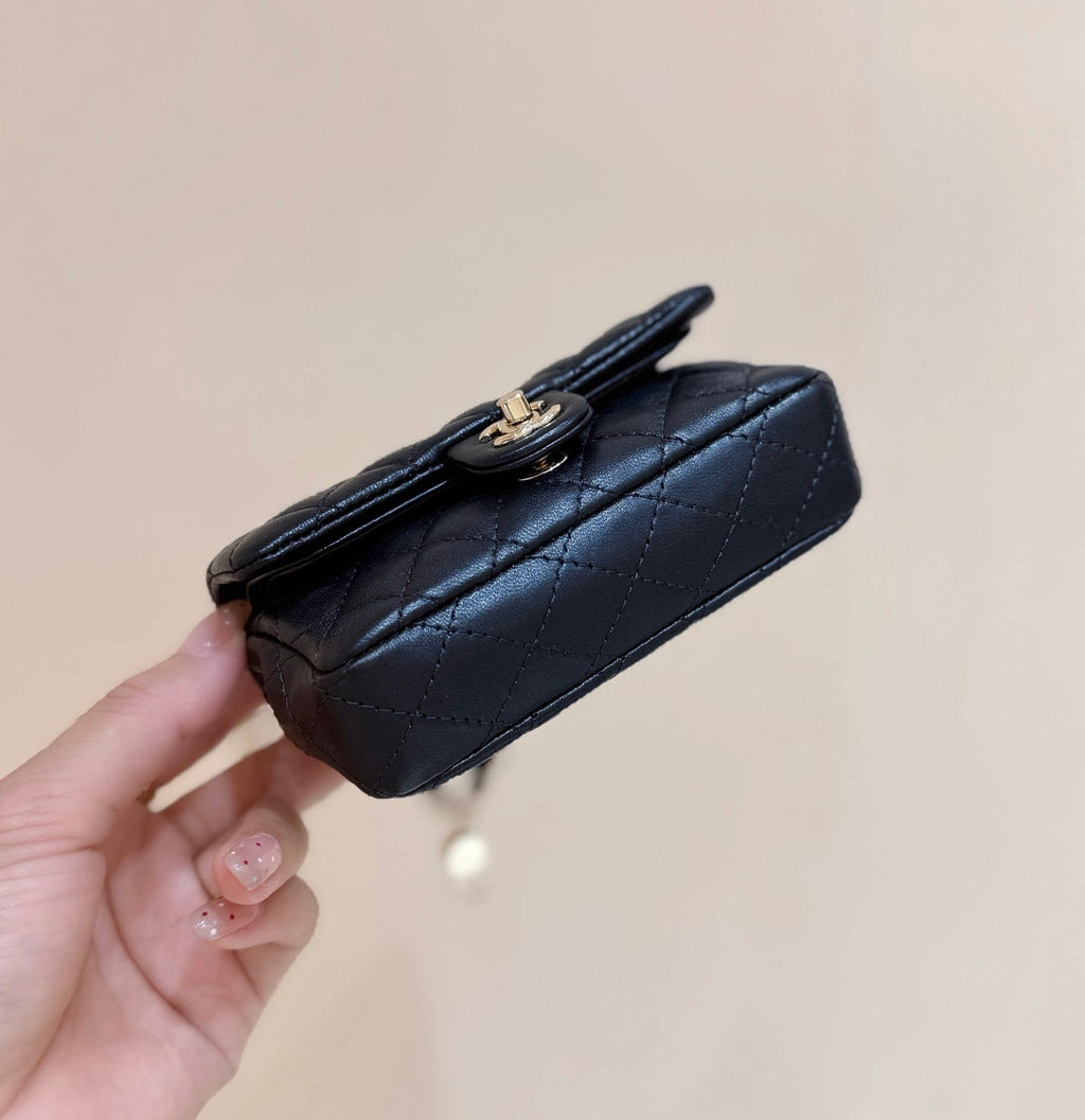 CHANEL 25S  MINI CF BAG 12 IN BLACK LAMBSKIN HEART MODEL
