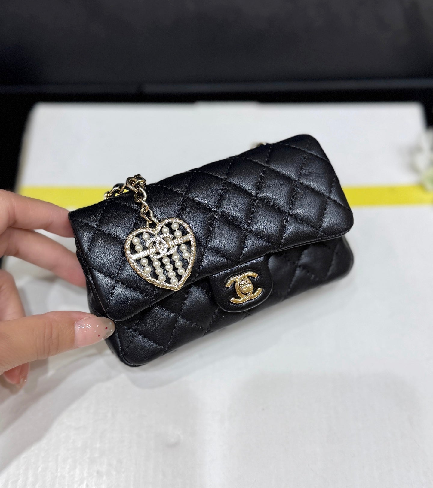 CHANEL 25S  MINI CF BAG 12 IN BLACK LAMBSKIN HEART MODEL