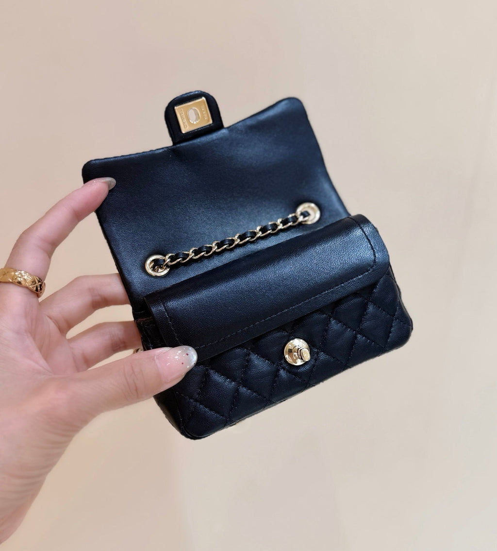 CHANEL 25S  MINI CF BAG 12 IN BLACK LAMBSKIN HEART MODEL