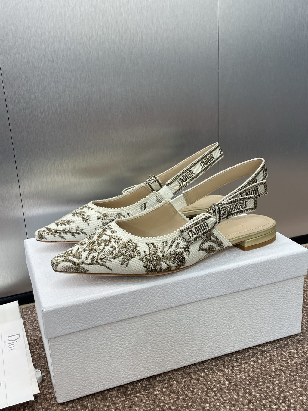 DIOR J'A SLINGBACK PUMP WHITE AND GOLD-TONE MILLEFIORI JACQUARD
